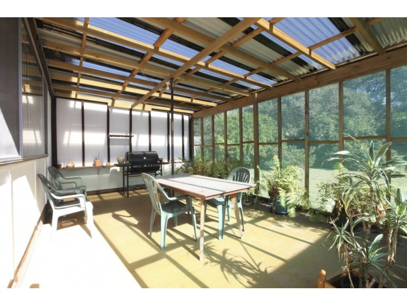 42 Laundess Avenue, Panania NSW 2213