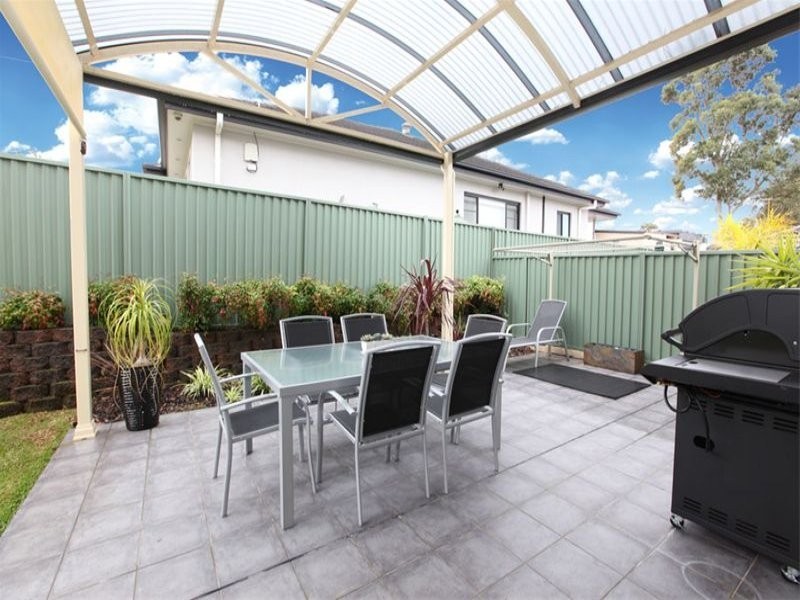 1/93 Ramsay Road, Picnic Point NSW 2213