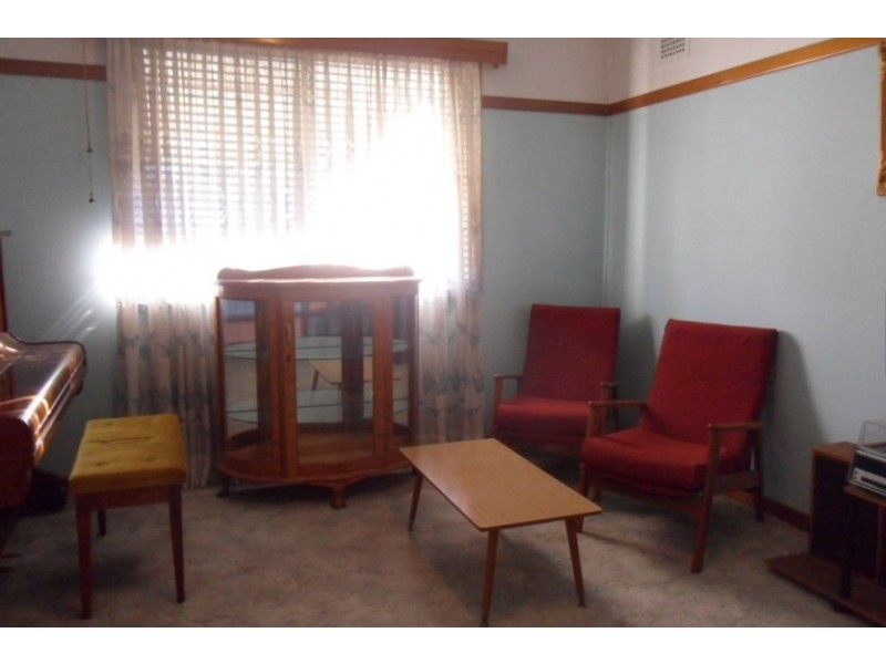 21 Panania Avenue, Panania NSW 2213