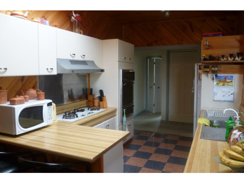 15 Sandakan Road, Revesby Heights NSW 2212