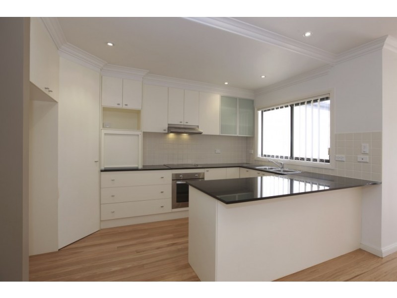 6 Austin Boulevard, Picnic Point NSW 2213