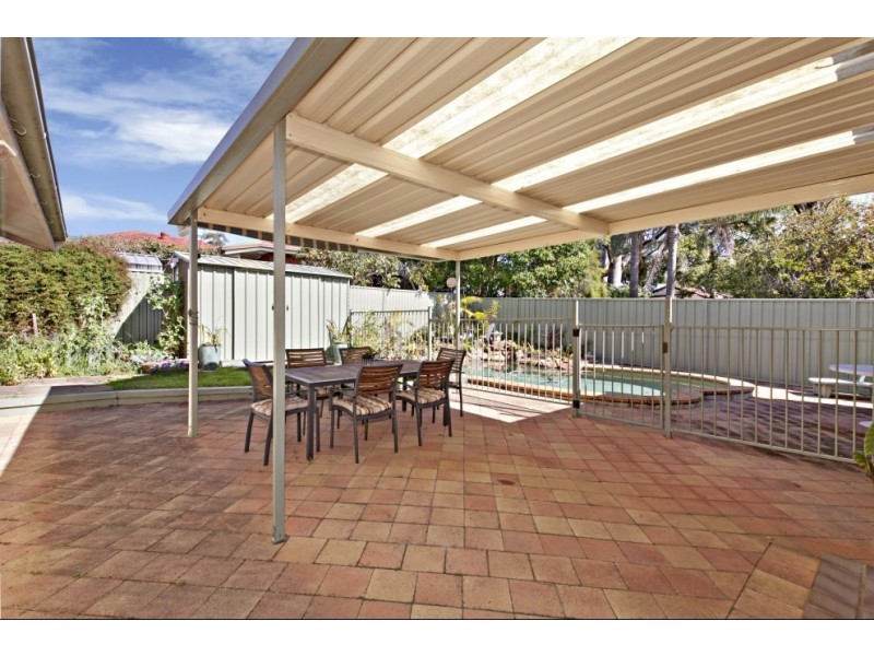 27 Seidel Avenue, Picnic Point NSW 2213