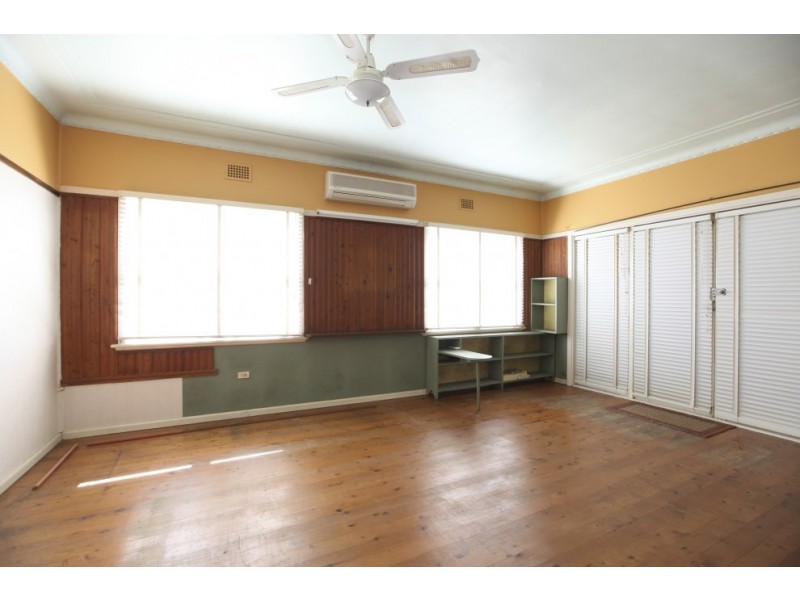 33 Dilke Road, Padstow Heights NSW 2211