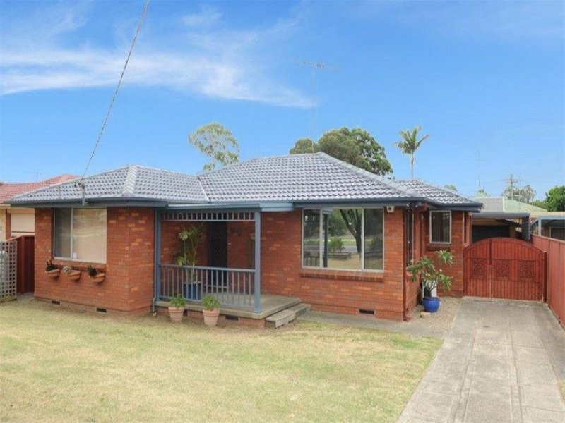 61 Bullecourt Avenue, Milperra NSW 2214