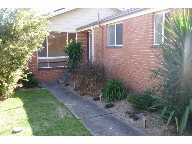 4/81 Horsley Road, Panania NSW 2213