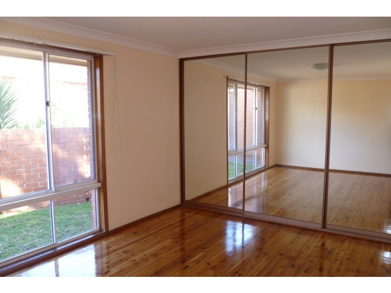 4/81 Horsley Road, Panania NSW 2213