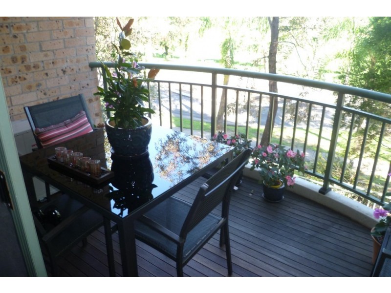 10/16 Frank Oliveri Drive, Chipping Norton NSW 2170