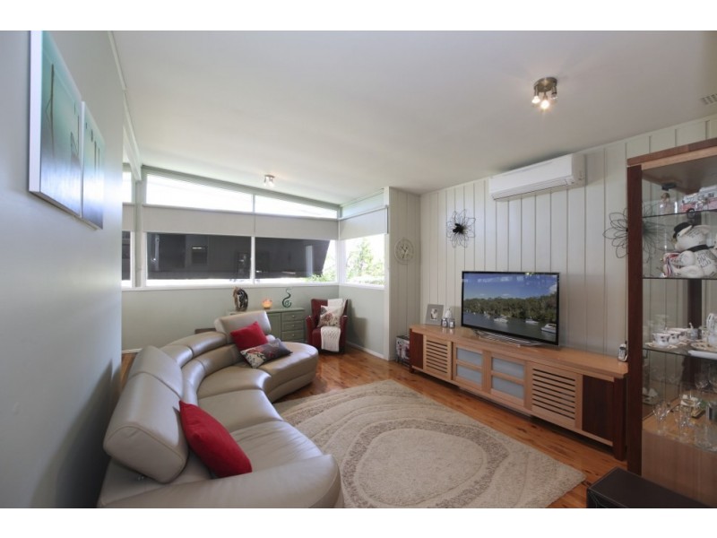 21 Eileen Street, Picnic Point NSW 2213