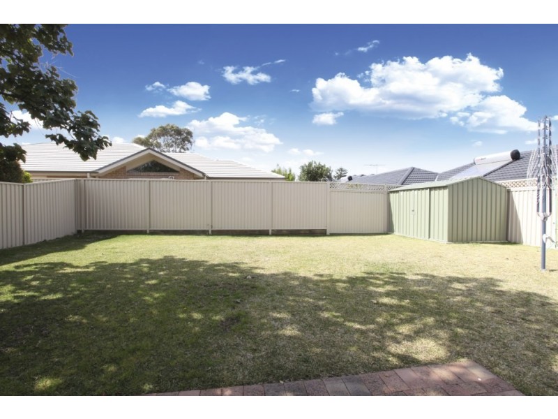 21 Eileen Street, Picnic Point NSW 2213
