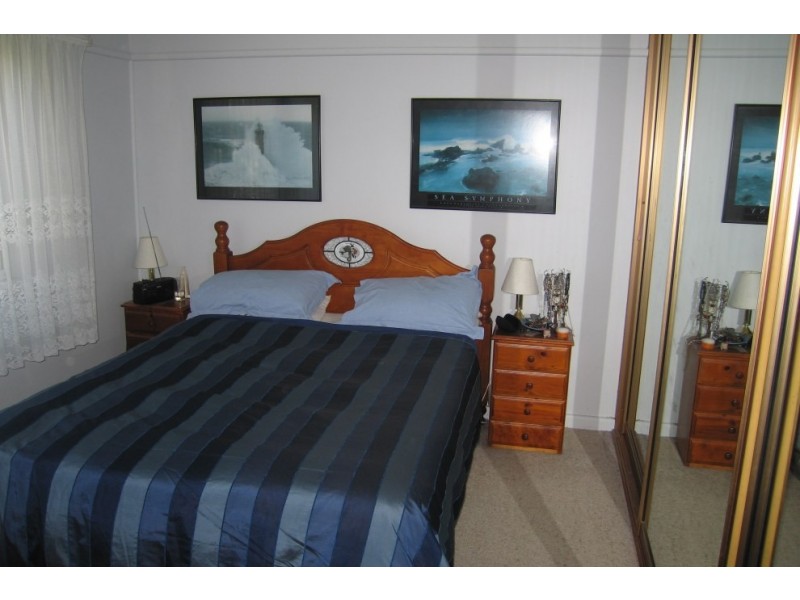 17 Donald Street, Picnic Point NSW 2213