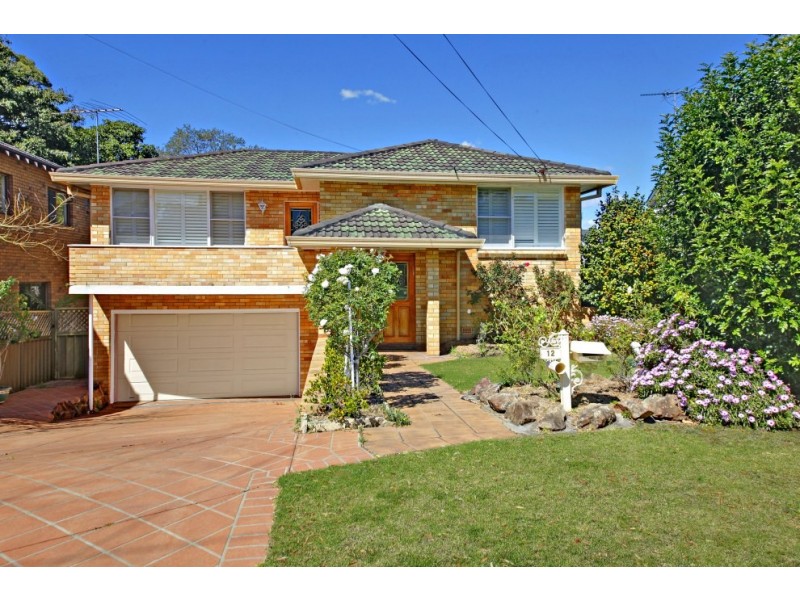 12 Sylvan Grove, Picnic Point NSW 2213