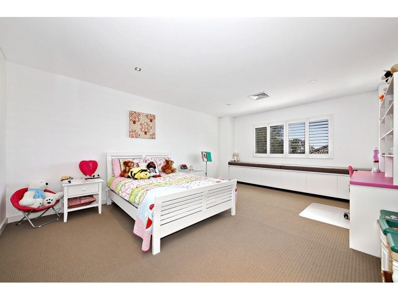 21 Evans Street, Peakhurst NSW 2210