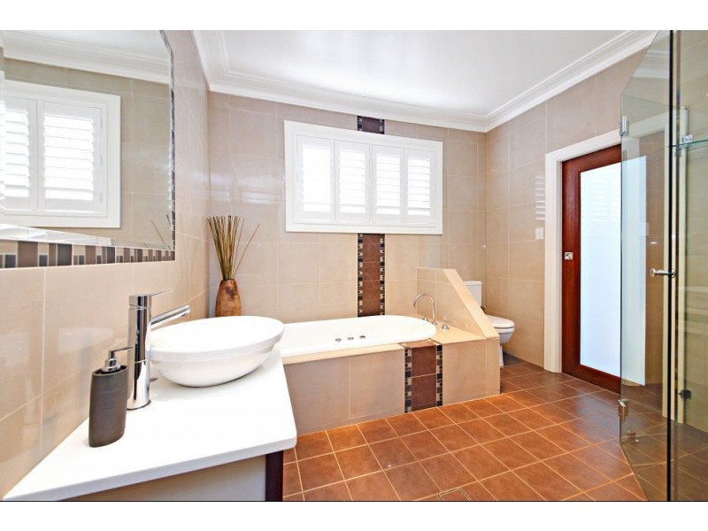 21 Evans Street, Peakhurst NSW 2210