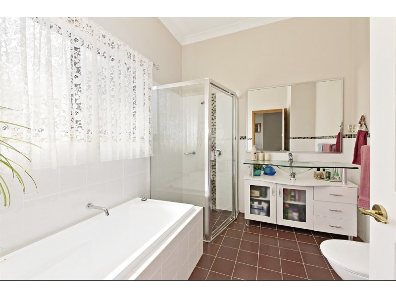 782A Henry Lawson Drive, Picnic Point NSW 2213