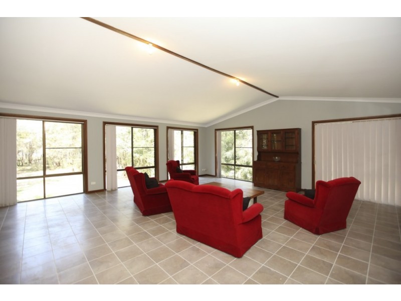 764A Henry Lawson Drive, Picnic Point NSW 2213