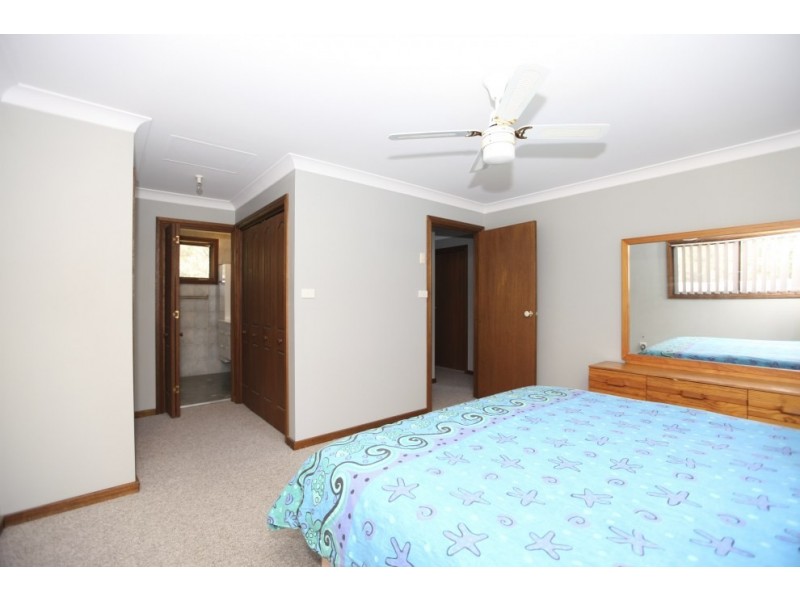 764A Henry Lawson Drive, Picnic Point NSW 2213