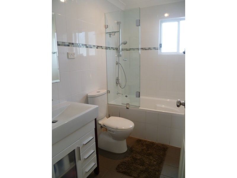 6 Bapaume Place, Milperra NSW 2214