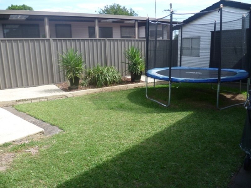 6 Bapaume Place, Milperra NSW 2214