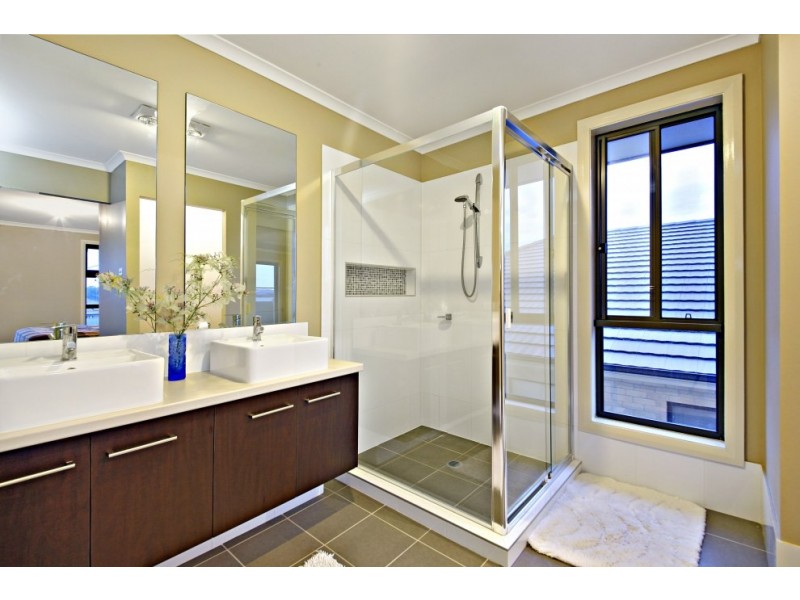 8 Lilli Pilli Drive, Pleasure Point NSW 2172