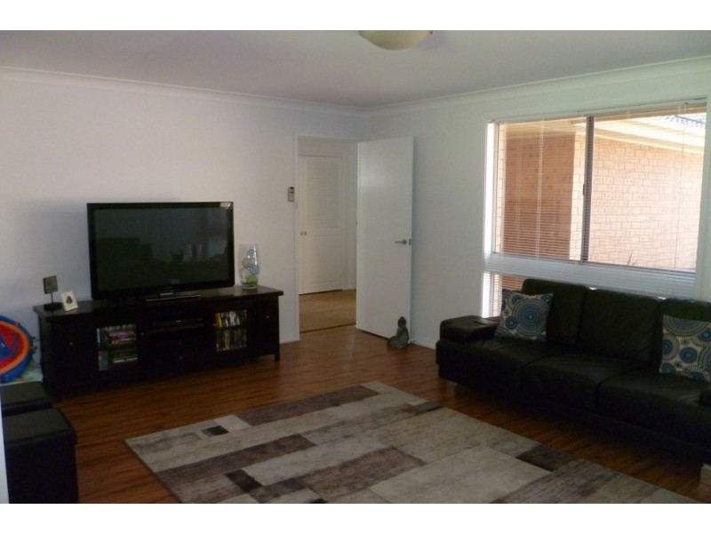 6 Peeler Place, Milperra NSW 2214