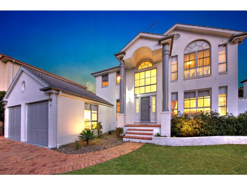 11 Eucalyptus Court, Picnic Point NSW 2213