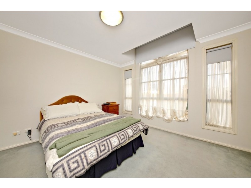 11 Eucalyptus Court, Picnic Point NSW 2213