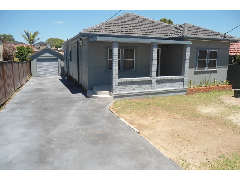 2 Dalziel Avenue, Panania NSW 2213