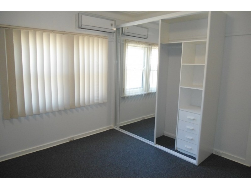 2 Dalziel Avenue, Panania NSW 2213