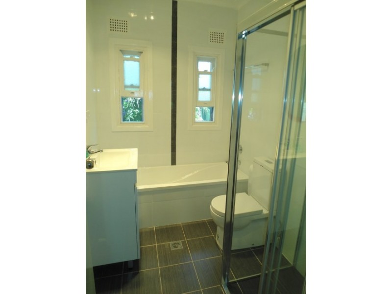 2 Dalziel Avenue, Panania NSW 2213