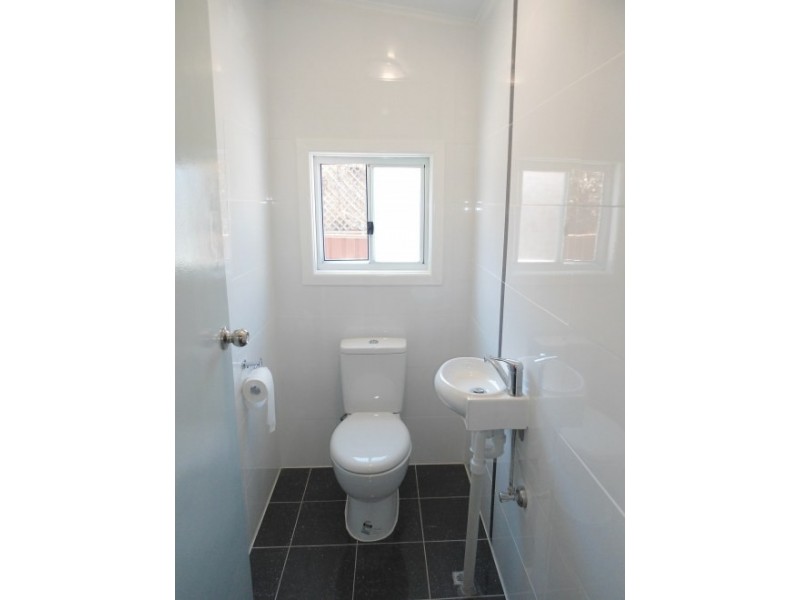 2 Dalziel Avenue, Panania NSW 2213