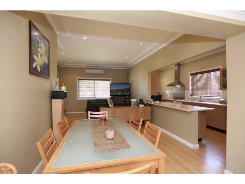 21 Picnic Point Road, Panania NSW 2213