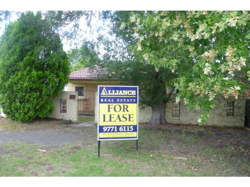 772 Henry Lawson Drive, Picnic Point NSW 2213