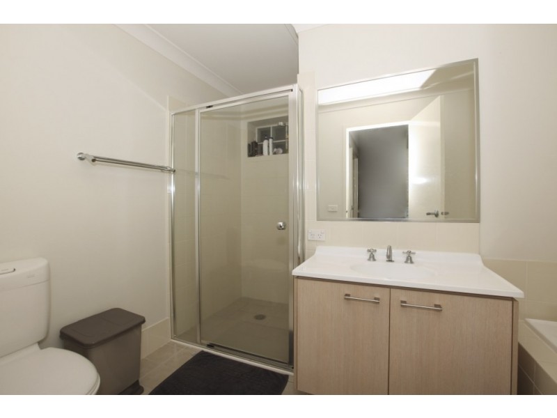 1/2 Parkwood Road, Holsworthy NSW 2173