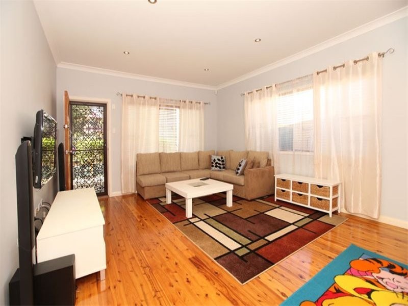 64 Lucas Road, East Hills NSW 2213
