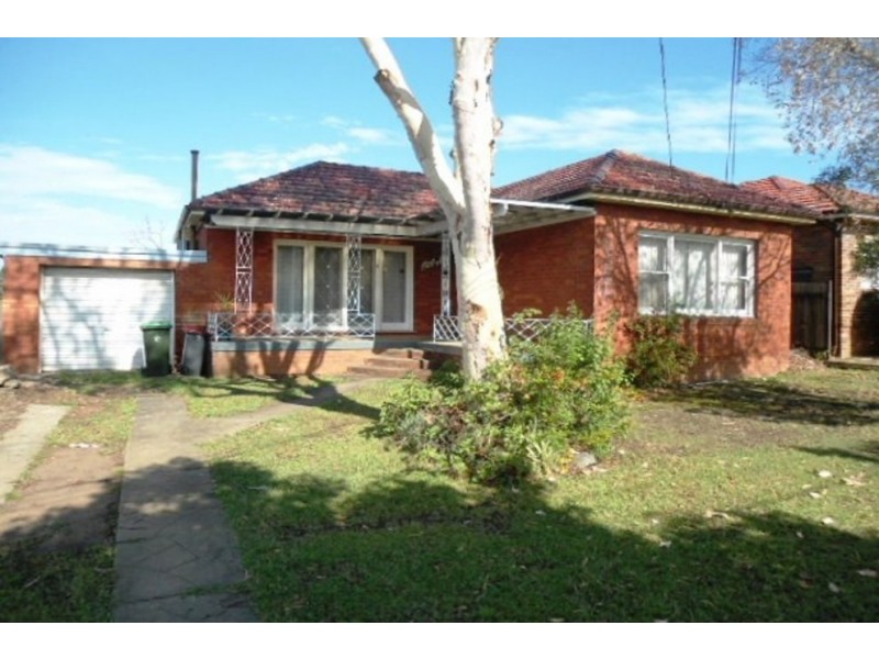 3 Mahnken Avenue, Revesby NSW 2212