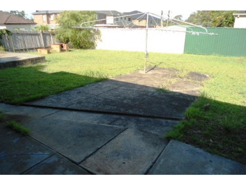 3 Mahnken Avenue, Revesby NSW 2212