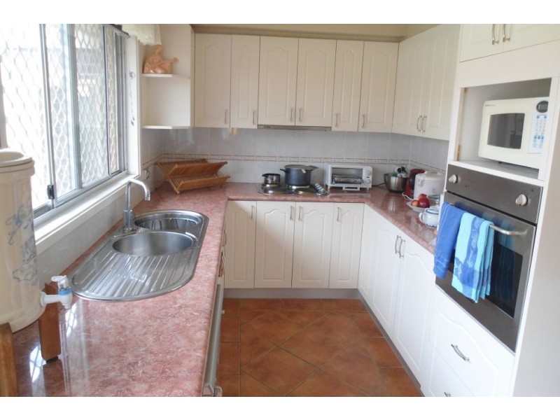 2 Lobelia Street, Macquarie Fields NSW 2564