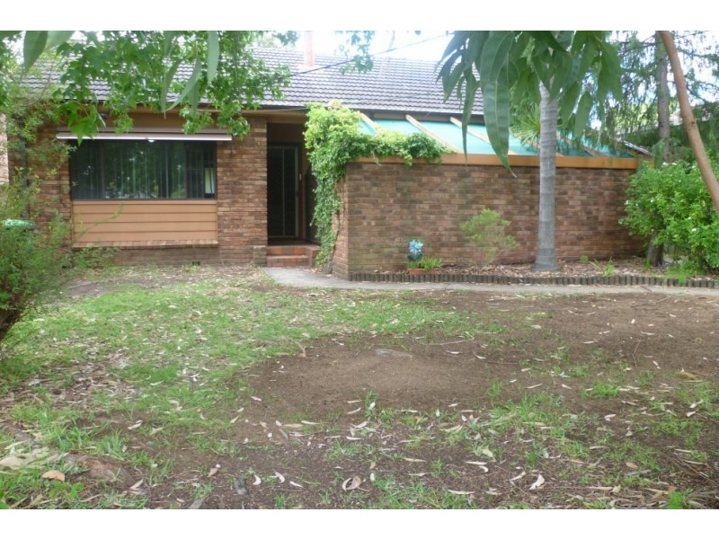 52 Forrest Avenue, East Hills NSW 2213