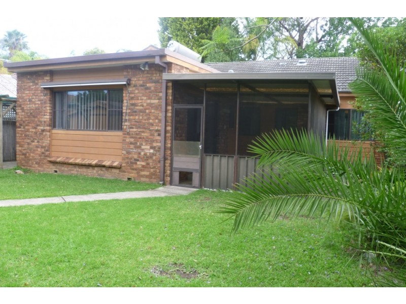 52 Forrest Avenue, East Hills NSW 2213