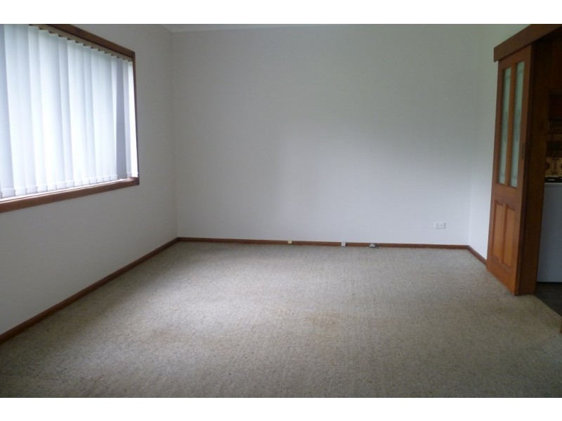 52 Forrest Avenue, East Hills NSW 2213