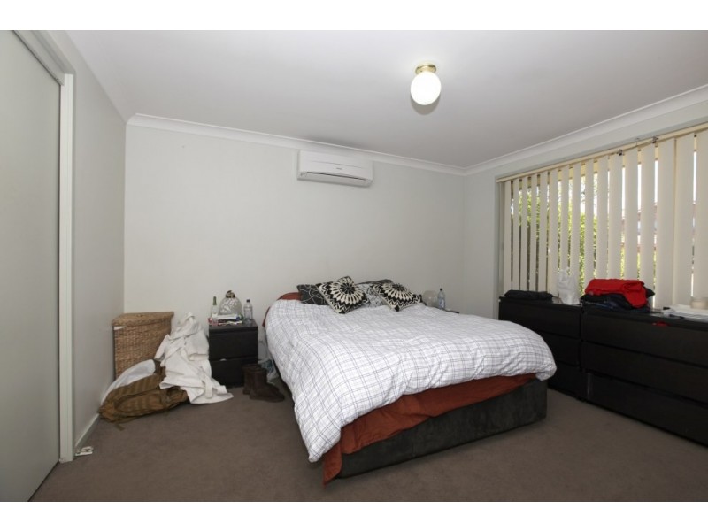 32 Wattle Grove Drive, Wattle Grove NSW 2173