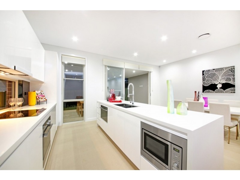 6A Stretham Avenue, Picnic Point NSW 2213