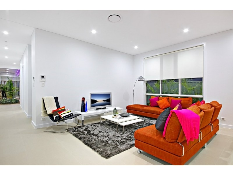 6A Stretham Avenue, Picnic Point NSW 2213