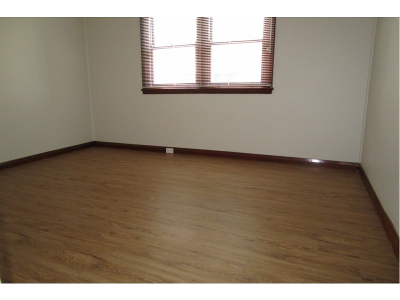54 Kennedy Street, Picnic Point NSW 2213