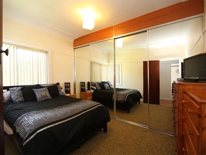 33 Richard Street, Panania NSW 2213