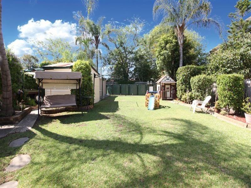 33 Richard Street, Panania NSW 2213