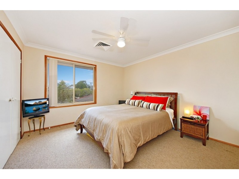 12 Donald Street, Picnic Point NSW 2213