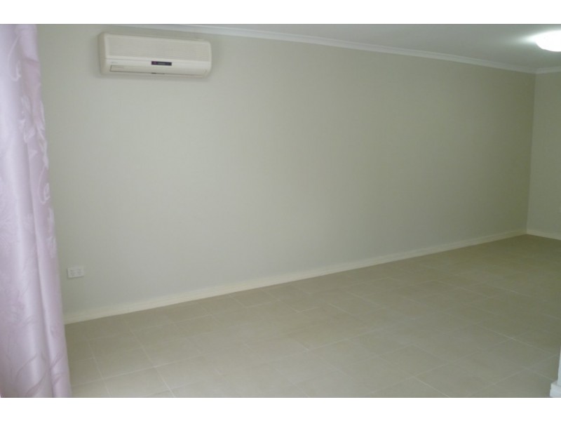 64A Lucas Road, East Hills NSW 2213