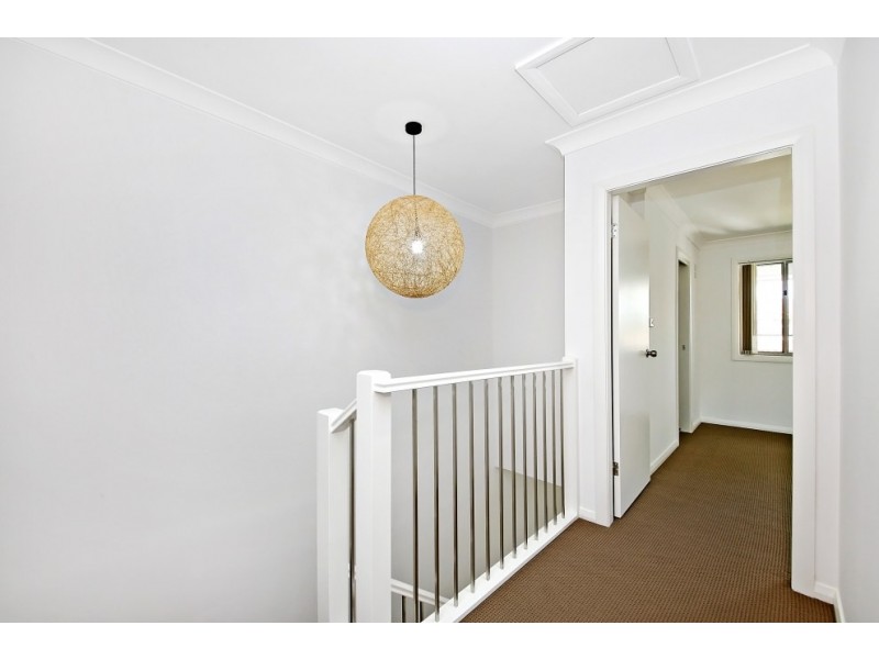 5 Eileen Street, Picnic Point NSW 2213