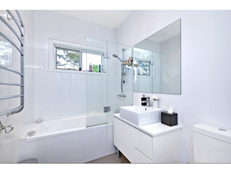 24 Evans Street, Peakhurst NSW 2210